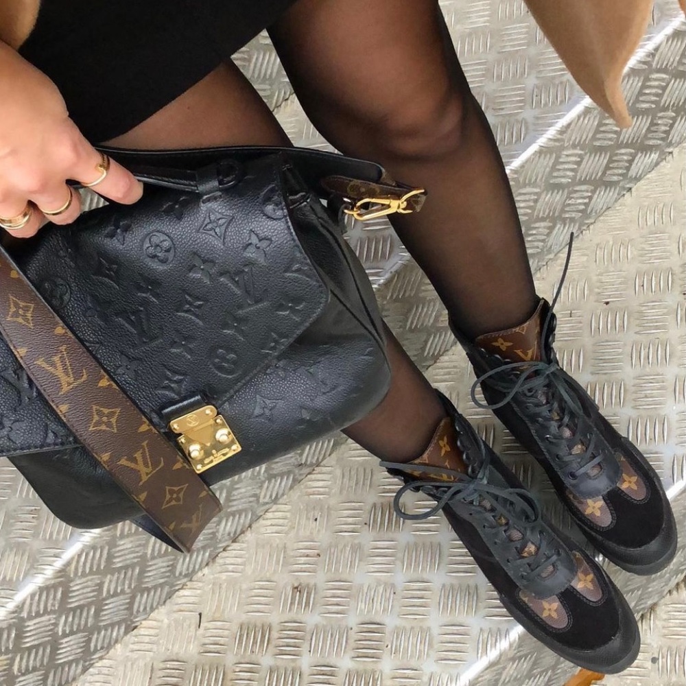 Louis Vuitton laureate dessert boots